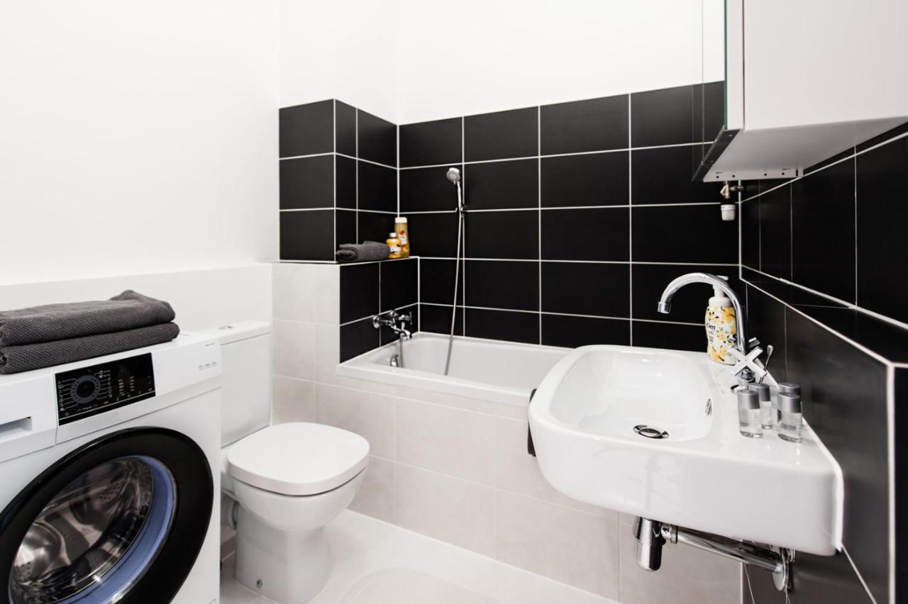Appartement Project Comfort Apartament Dywizjonu 303 175/8 Warszawa Extérieur photo